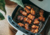 Air fryer do 500 zł. Na co zwrócić uwagę przed zakupem? air fryer